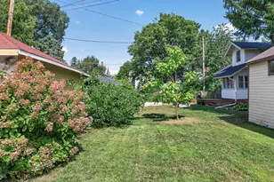 1437 Minnehaha Ave W, Saint Paul, MN 55104 - Photo 4