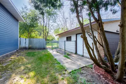 8106 Groveland Road, Mounds View, MN 55112 - Photo 44