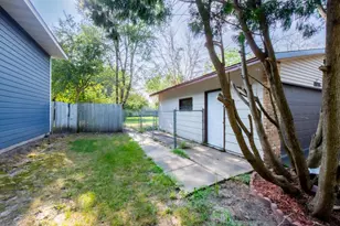 8106 Groveland Rd, Mounds View, MN 55112 - Photo 44