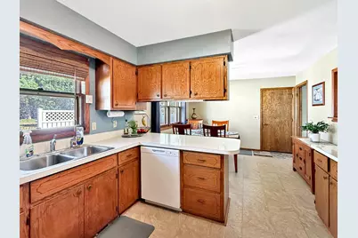 113 Circle Drive, Thief River Falls, MN 56701 - Photo 12