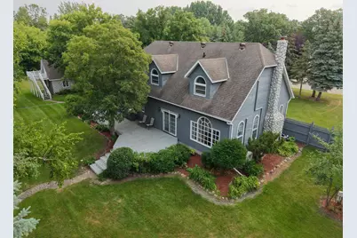 701 3rd Avenue NE, Roseau, MN 56751 - Photo 2