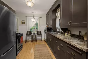 1084 Bradley St, Saint Paul, MN 55130 - Photo 10