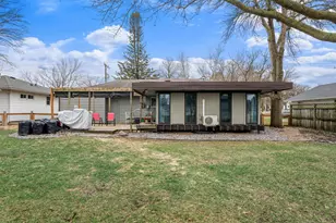 2104 W Oakland Ave, Austin, MN 55912 - Photo 8