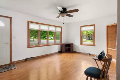 503 S 9th Street, La Crescent, MN 55947 - Photo 4