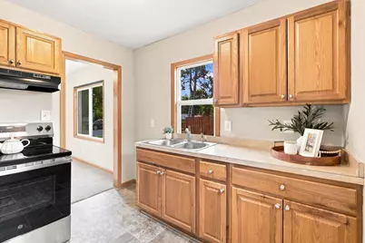 4209 Zane Avenue N, Robbinsdale, MN 55422 - Photo 8