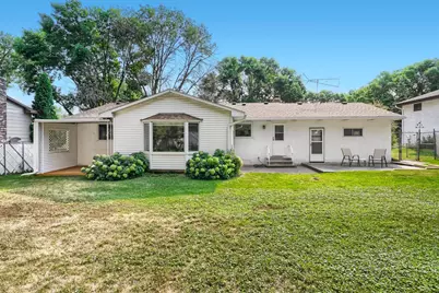 2981 Farrington Avenue, Roseville, MN 55113 - Photo 4