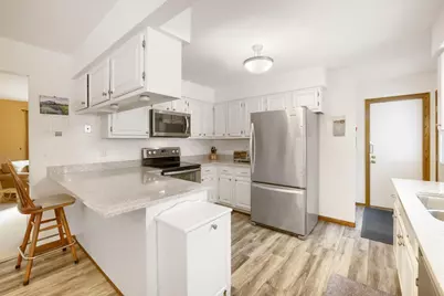 2981 Farrington Avenue, Roseville, MN 55113 - Photo 10