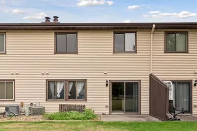 8605 Maplebrook Parkway N, Brooklyn Park, MN 55445 - Photo 22