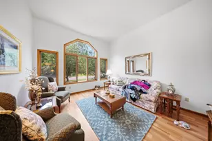 4852 Hillvale Ave N, Oakdale, MN 55128 - Photo 12