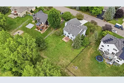 4852 Hillvale Avenue N, Oakdale, MN 55128 - Photo 38