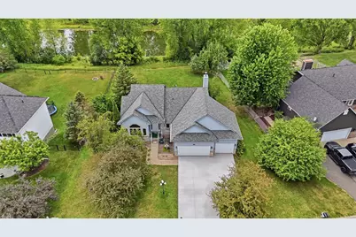 4852 Hillvale Avenue N, Oakdale, MN 55128 - Photo 1