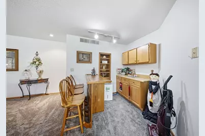 4852 Hillvale Avenue N, Oakdale, MN 55128 - Photo 22