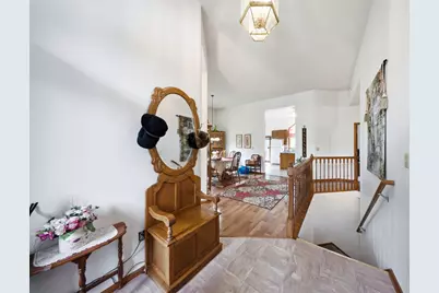 4852 Hillvale Avenue N, Oakdale, MN 55128 - Photo 2