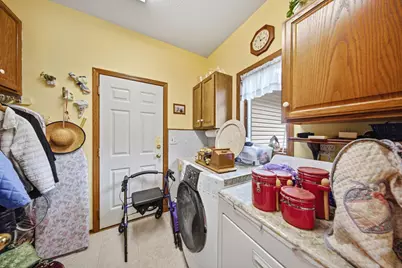 4852 Hillvale Avenue N, Oakdale, MN 55128 - Photo 18