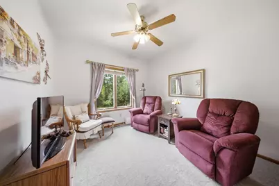 4852 Hillvale Avenue N, Oakdale, MN 55128 - Photo 14