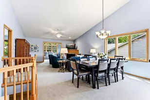 1976 Castle Ct E, Maplewood, MN 55109 - Photo 4