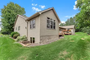1976 Castle Ct E, Maplewood, MN 55109 - Photo 42