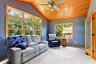 1976 Castle Ct E, Maplewood, MN 55109 - Photo 16