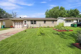 912 S 3rd Ave, Albert Lea, MN 56007 - Photo 1