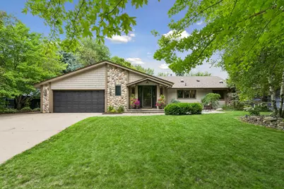 15411 Village Woods Drive, Eden Prairie, MN 55347 - Photo 46