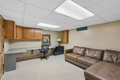 15411 Village Woods Drive, Eden Prairie, MN 55347 - Photo 38