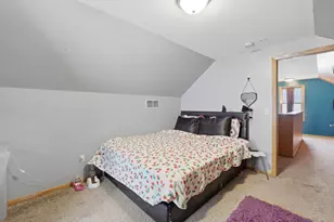 5252 Washburn Ave N, Minneapolis, MN 55430 - Photo 10