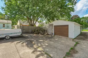 5252 Washburn Ave N, Minneapolis, MN 55430 - Photo 28