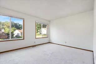 2640 Shenandoah Ln N, Plymouth, MN 55447 - Photo 20