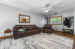 8555 Medicine Lake Rd, Golden Valley, MN 55427 - Photo 12