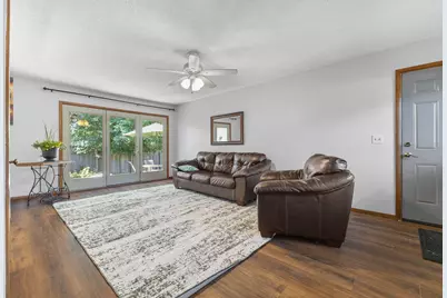 8555 Medicine Lake Road, Golden Valley, MN 55427 - Photo 14