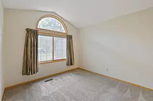 539 Lovell Ave, Roseville, MN 55113 - Photo 20