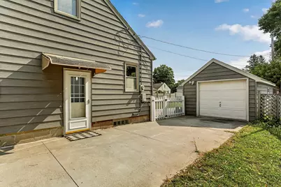 724 14th Avenue NE, Rochester, MN 55906 - Photo 24