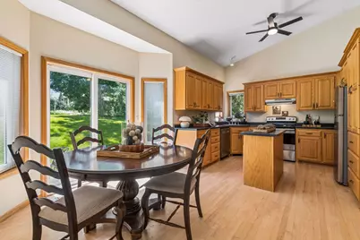 3951 Country Oaks Drive, Chanhassen, MN 55331 - Photo 16