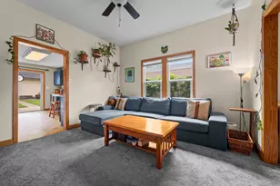 1404 12th Ave NE, Minneapolis, MN 55413 - Photo 4