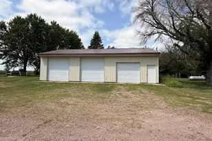 52563 Co Rd 47, Bingham Lake, MN 56118 - Photo 14