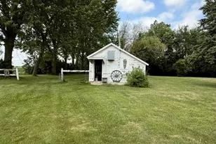 52563 County Rd, Bingham Lake, MN 56118 - Photo 16