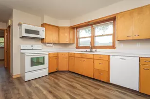407 Fillmore St, Alexandria, MN 56308 - Photo 8