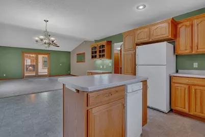 680 West River Dr, New London, MN 56273 - Photo 16