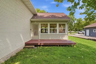 805 26th Avenue SW, Willmar, MN 56201 - Photo 6