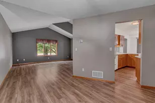 805 26th Ave SW, Willmar, MN 56201 - Photo 22