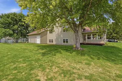 805 26th Avenue SW, Willmar, MN 56201 - Photo 4