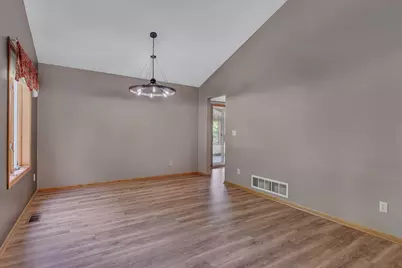 805 26th Avenue SW, Willmar, MN 56201 - Photo 18