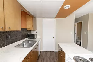 801 23rd Ave S, Moorhead, MN 56560 - Photo 20