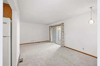 232 S Dewey Street #101, Fairmont, MN 56031 - Photo 8