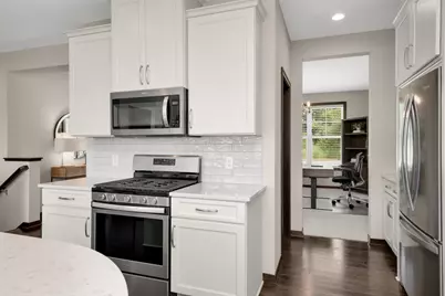 17043 Kerrick Court, Lakeville, MN 55044 - Photo 12