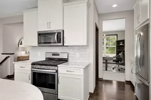 17043 Kerrick Ct, Lakeville, MN 55044 - Photo 12