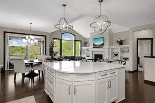17043 Kerrick Ct, Lakeville, MN 55044 - Photo 14