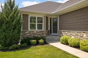 17043 Kerrick Ct, Lakeville, MN 55044 - Photo 4