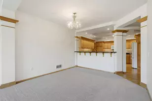 11460 Fairfield Rd W, Minnetonka, MN 55305 - Photo 8