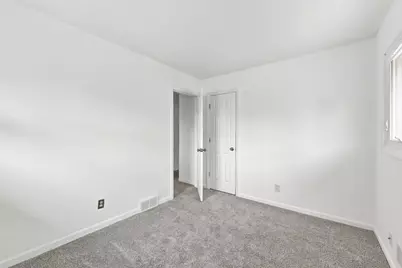518 37th Avenue NE, Minneapolis, MN 55421 - Photo 44